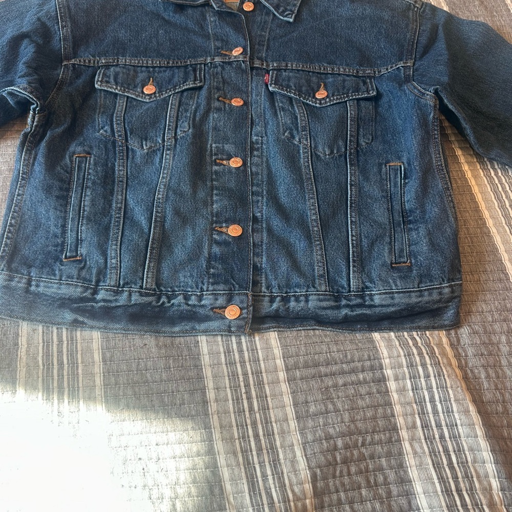 ‘90s TRUCKER JACKET Levi's Classic Blue Jean Jacket - Picture 4 of 13